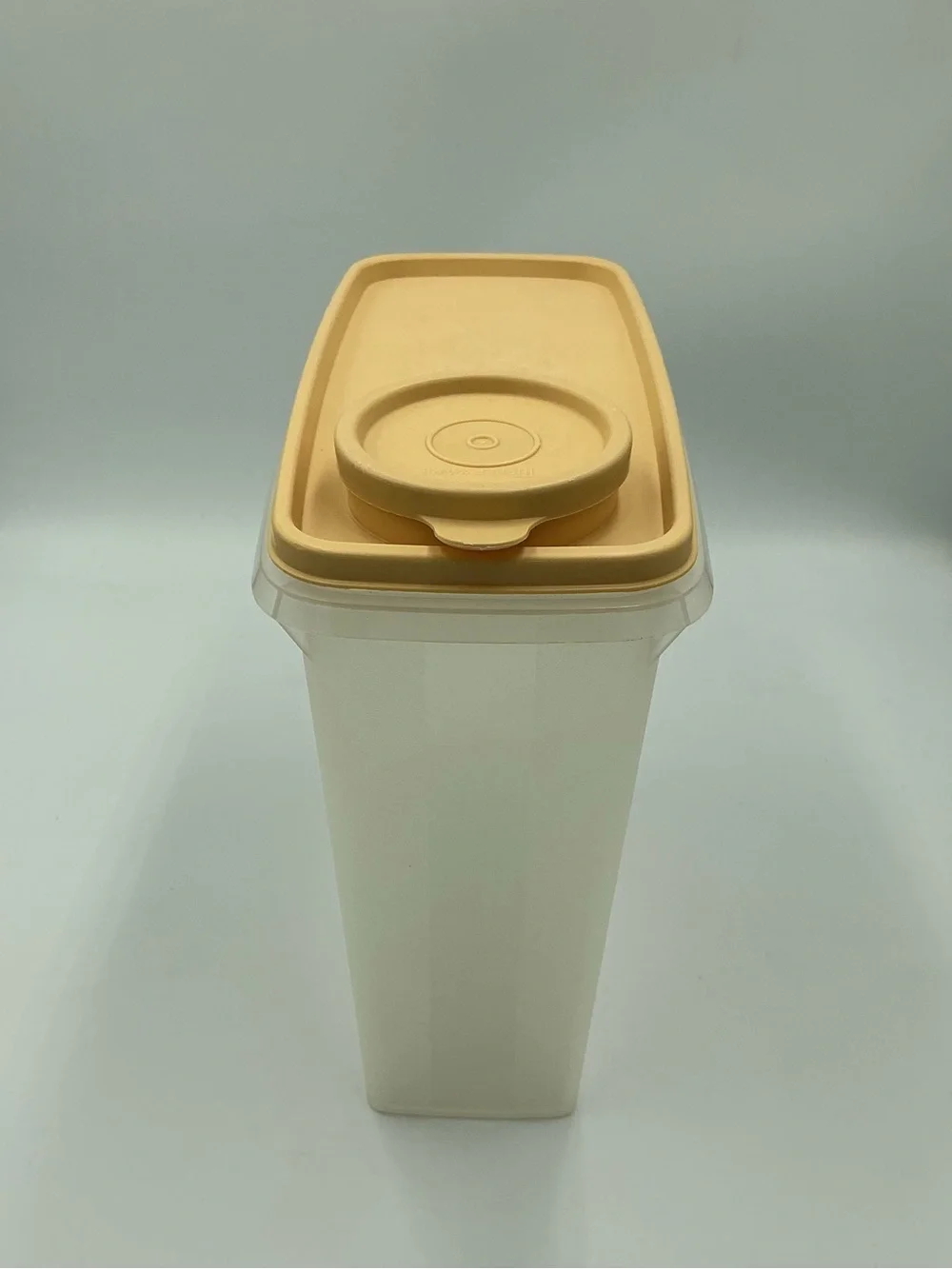 Vintage Tupperware Set of 2 Cereal Snack Keeper Containers Yellow & Beige w/Lids